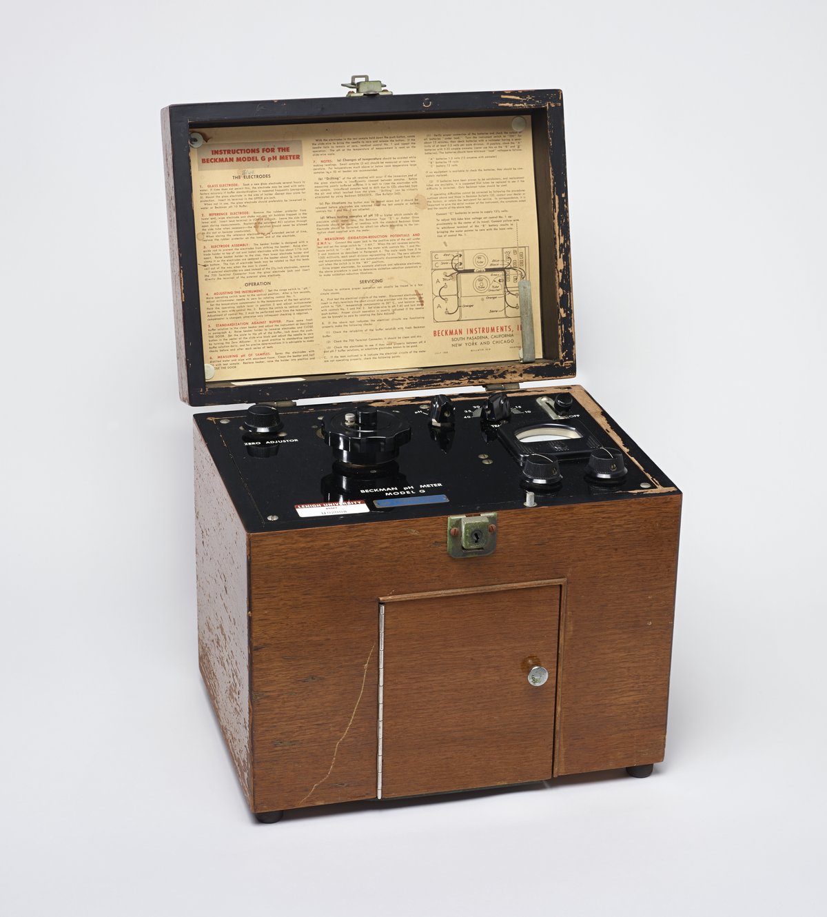 Beckman Model G glass electrode pH meter in a wooden case
